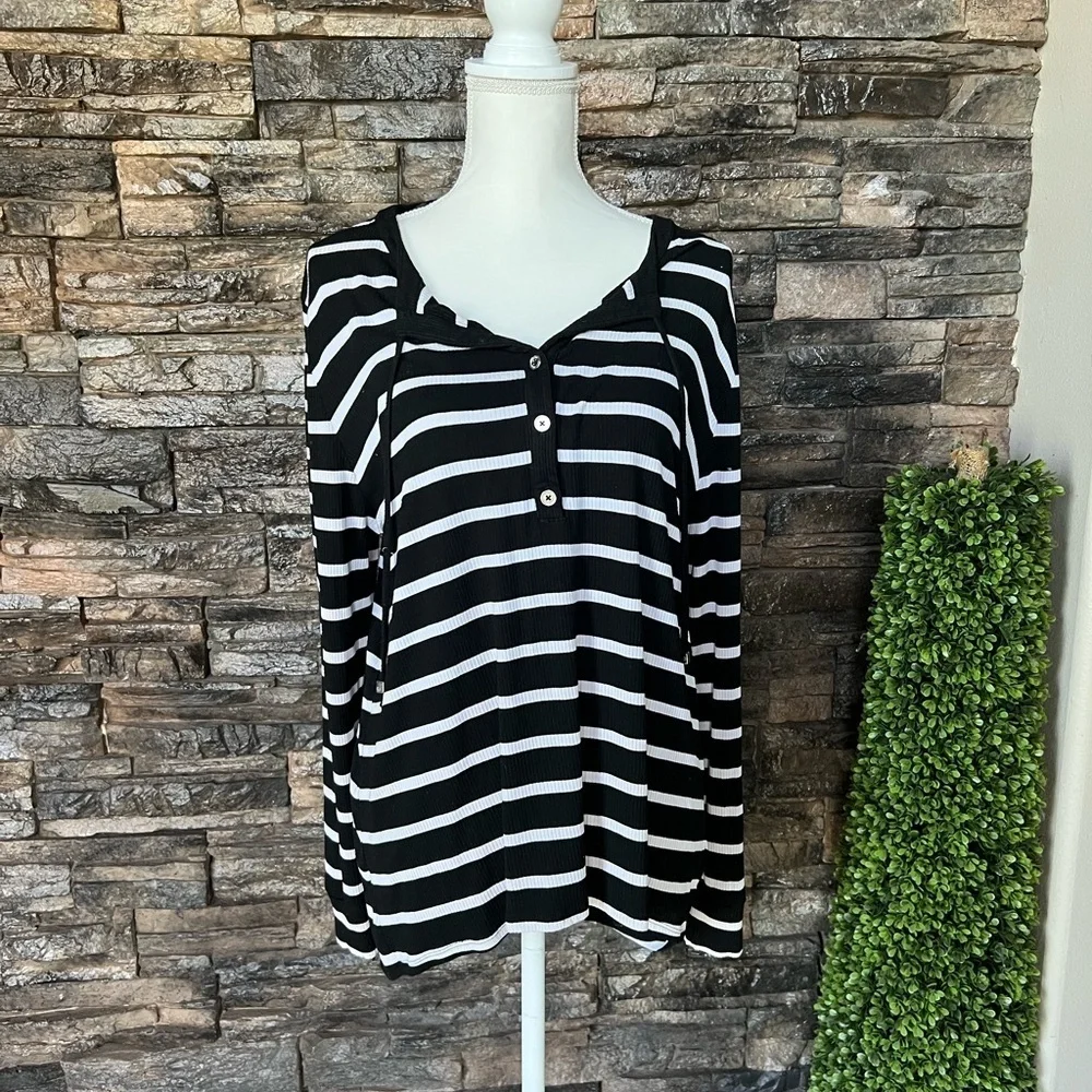 Black and White Striped Women's Top